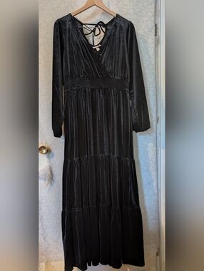 Knox‎ Rose Sz. Large Black Velvety Maxi Dress Long Sleeve